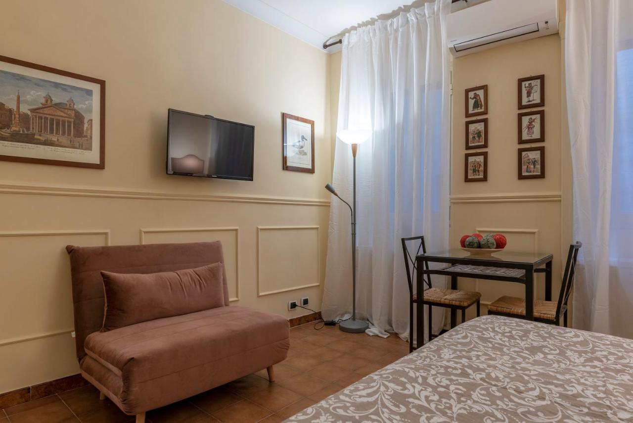 Piazza Navona & Pantheon Central Apartment ローマ エクステリア 写真