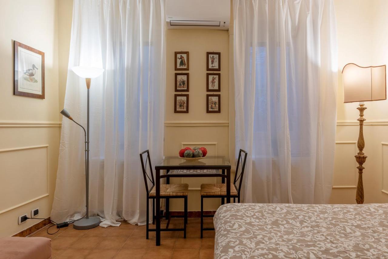 Piazza Navona & Pantheon Central Apartment ローマ エクステリア 写真